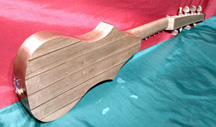 Back view from end of body of 8 string, 4 course version.